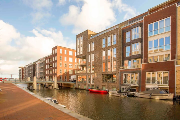 Narva-eiland 127 in Amsterdam photo