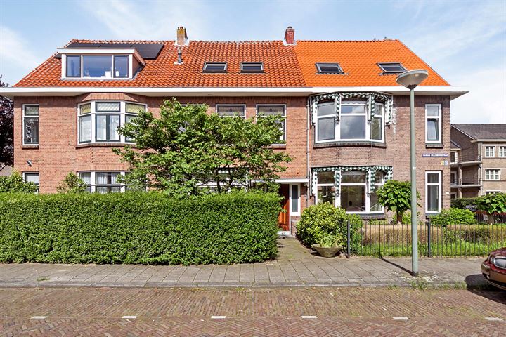 Nassau Dillenburgstraat 18 in Schiedam