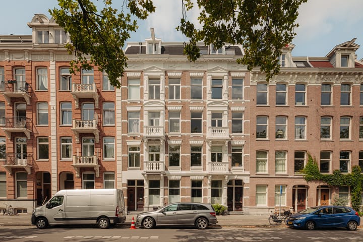 Nassaukade 104-H in Amsterdam