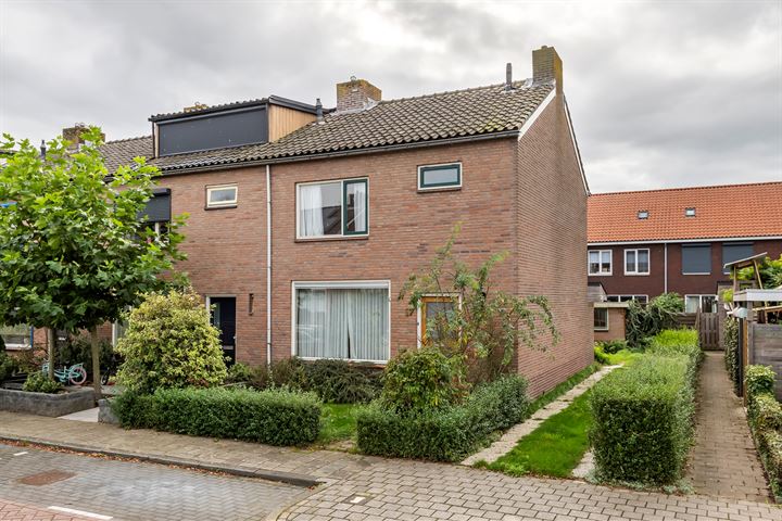 Nassaustraat 17 in Arkel