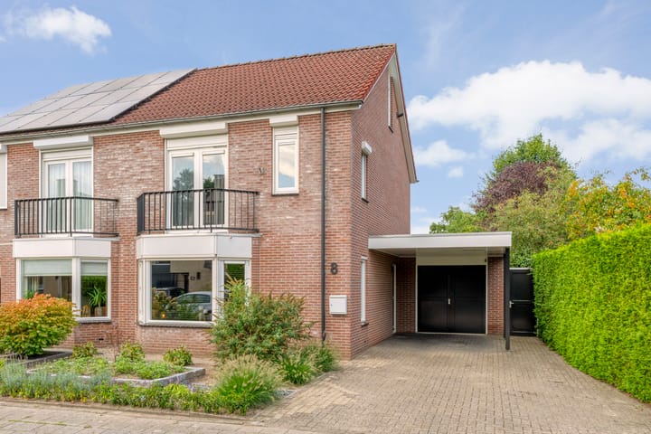 Nederhoven 8 in Almelo Foto