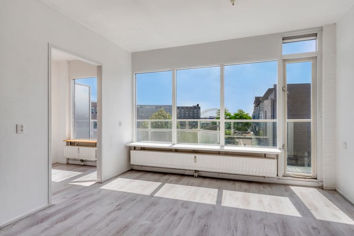 Photo of property Nedersassen 63, Alblasserdam