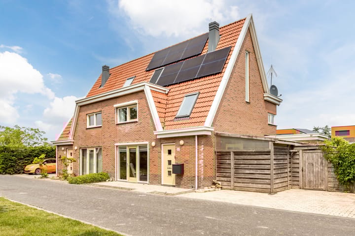 Photo of property Neeltje Lokerseland 42, Heerhugowaard