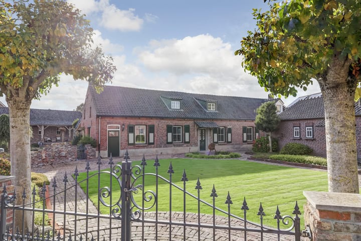 Neerseweg 38 in Helden