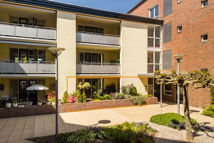 Photo of property Nelson Mandelalaan 8, Zeist