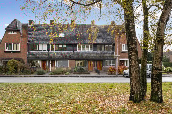 Nepveulaan 104 in Zeist foto