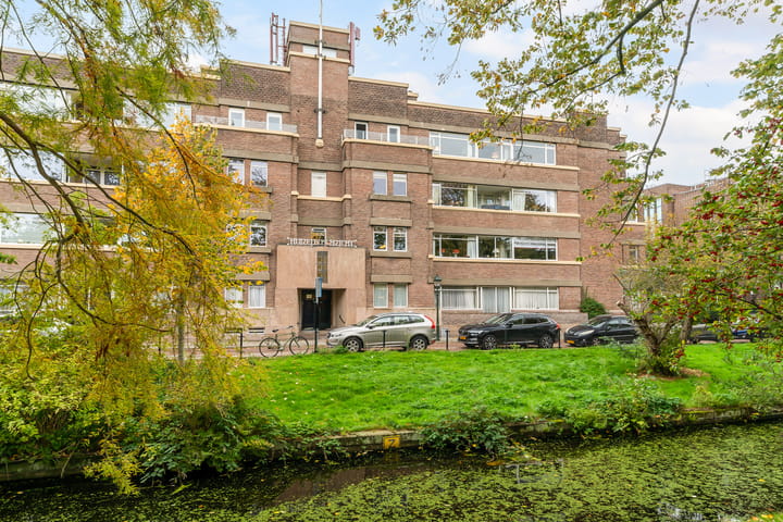 Neuhuyskade 30 in 's-Gravenhage