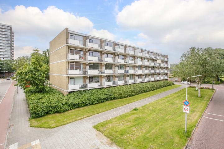 Newa 77 in Amstelveen