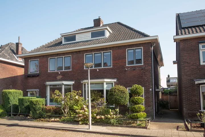 Niasstraat 13 in Enschede