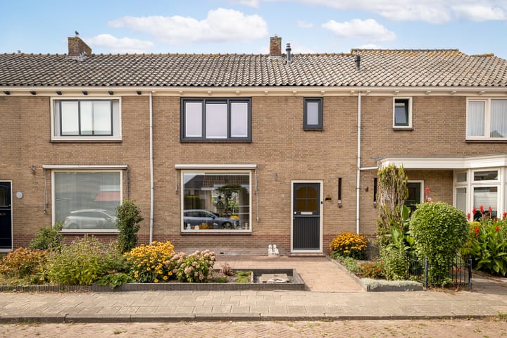 Nico Kolenbergstraat 62 in Lutjebroek