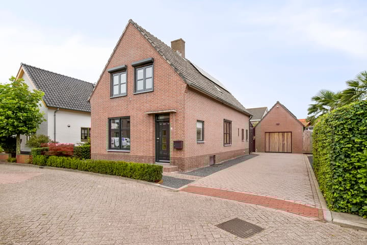 Nicolaas Hooijkaasstraat 2 in Zuilichem