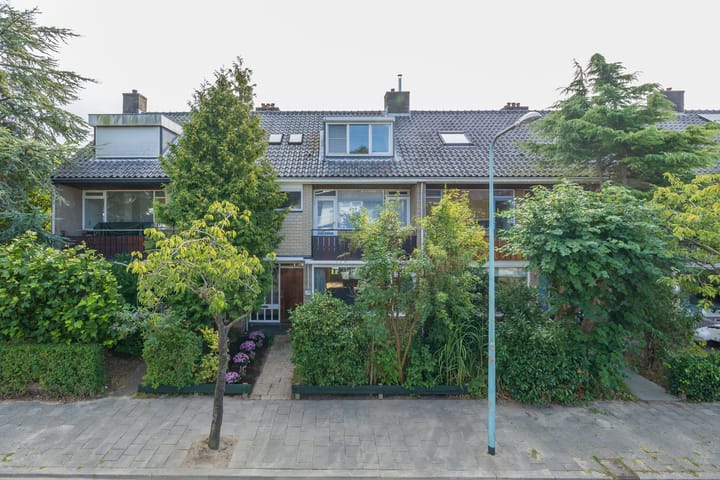 Nicolaas Maeslaan 10 in Oegstgeest