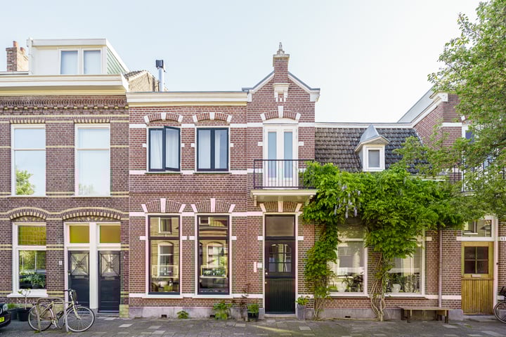 Nicolaas van der Laanstraat 11 in Haarlem