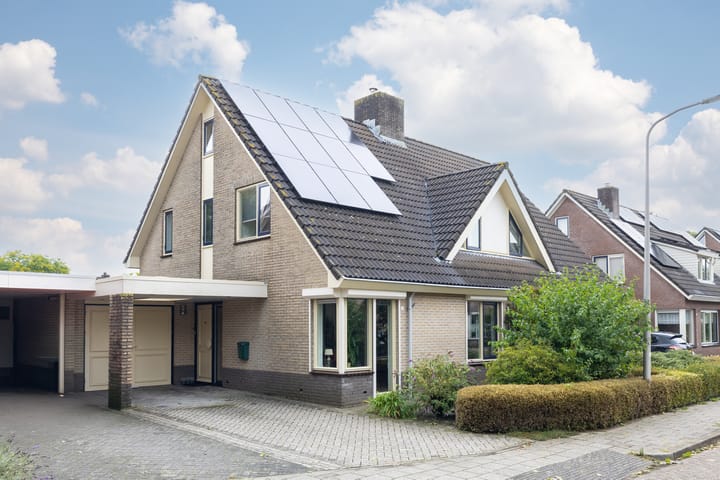Nieënhof 20 in Heeten
