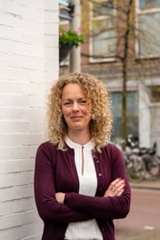 Foto van Nienke Alleblas, Commercieel Medewerker bij Elzenaar NVM Makelaars & Hypotheken