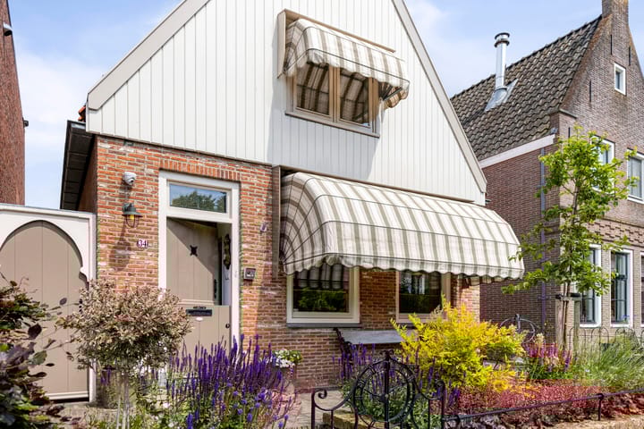 Niesenoortsburgwal 34 in Monnickendam