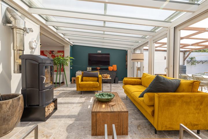 Photo of property Nieuw-Loosdrechtsedijk 115, Loosdrecht