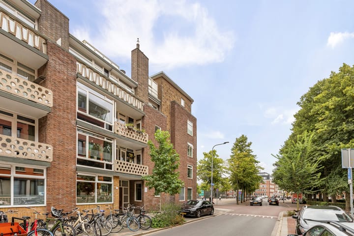 Nieuwe Boteringestraat 1-1 in Groningen