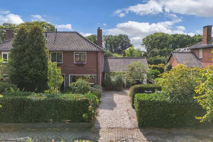 Nieuwe Bussummerweg 15 in Huizen Foto