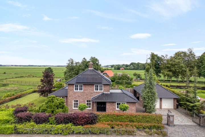 Photo of property Nieuwe Daarlerveenseweg 10, Vriezenveen