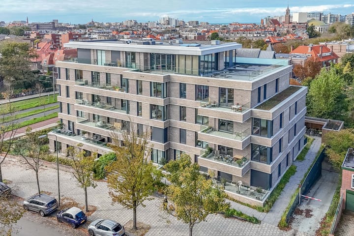 Photo of property Nieuwe Duinweg 72, 's-Gravenhage