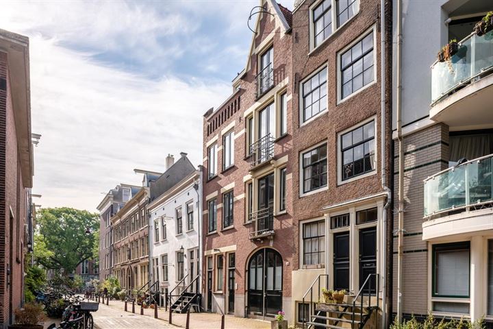 Nieuwe Looiersstraat 128 in Amsterdam