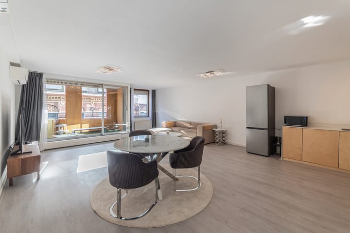 Nieuwe Nieuwstraat 4C in Amsterdam photo