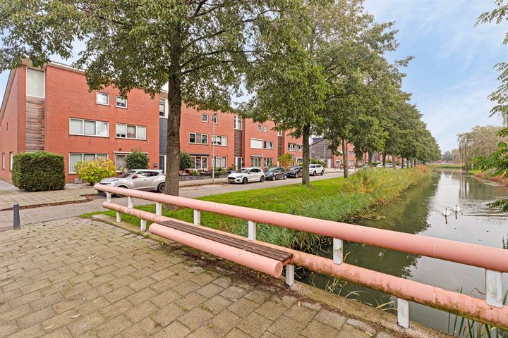 Nieuwe Wetering 187 in Hoogvliet Rotterdam