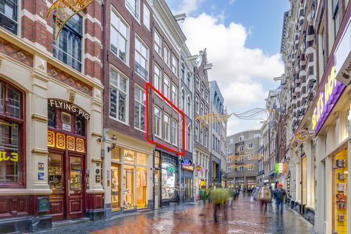 Photo of property Nieuwendijk 96B, Amsterdam