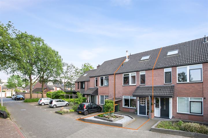 Nieuwenhuisstraat 7 in Rijssen