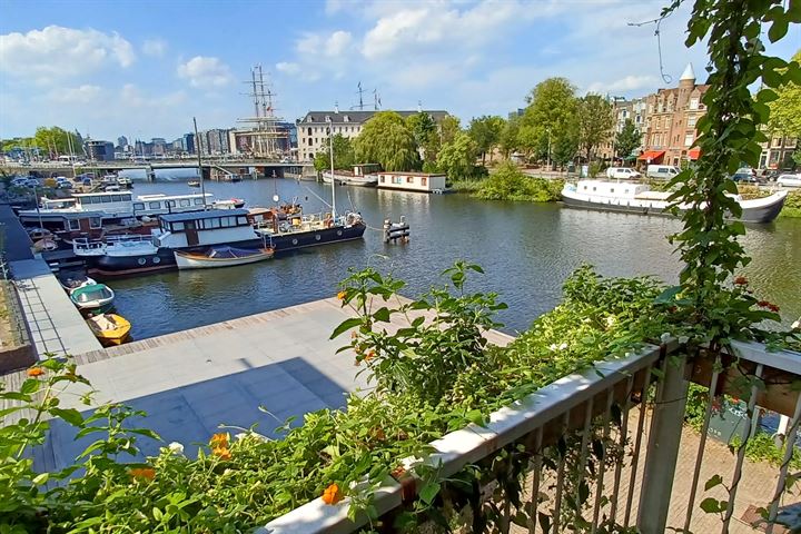 Nieuwevaart 124 in Amsterdam