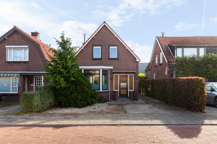 Nieuweweg 39 in Hardinxveld-Giessendam foto