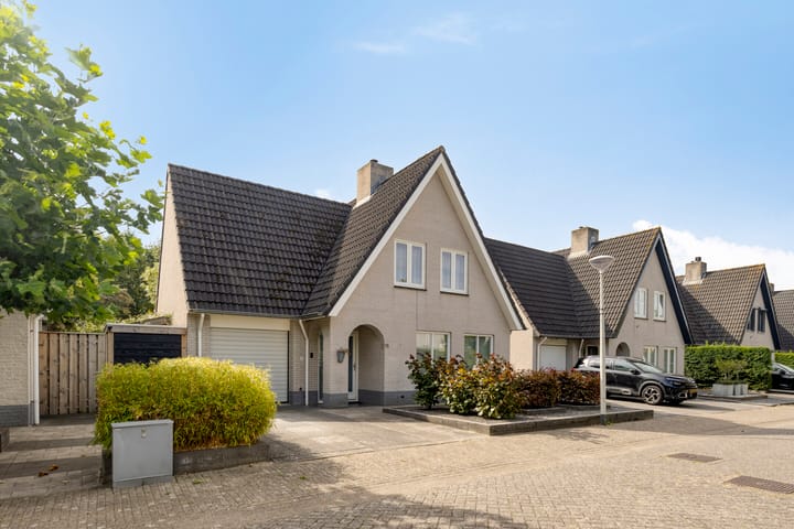 Photo of property Nieuwland 13, Bergen op Zoom