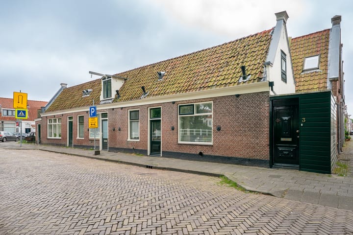 Nieuwlandersingel 3 in Alkmaar foto