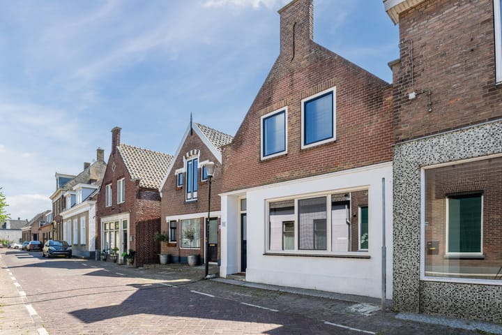 Photo of property Nieuwlandsedijk 89, Lage Zwaluwe