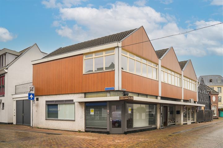 Nieuwstraat 2 in Leerdam