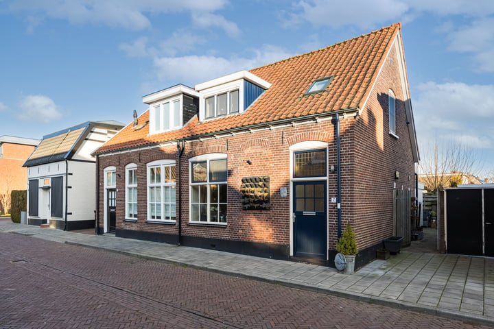 Nieuwstraat 7 in Delden