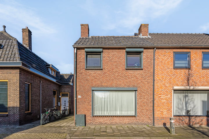 Nieuwstraat 86 in Made