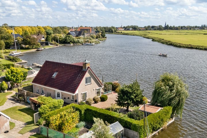 Nijesyl 46 in IJlst Foto