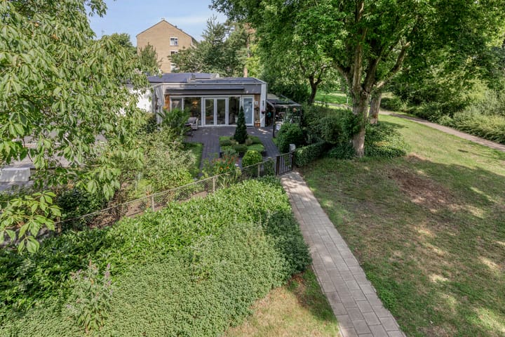 Photo of property Nijhoffgaarde 70, Deventer