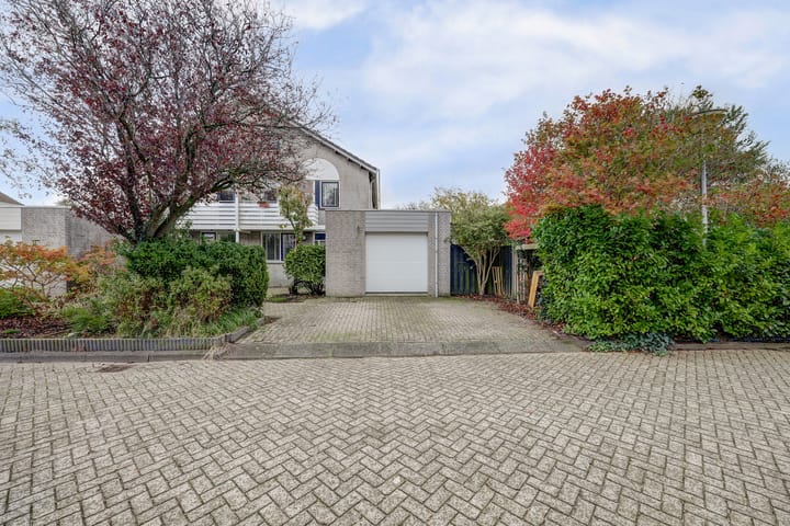 Photo of property Nijlstraat 30, Spijkenisse