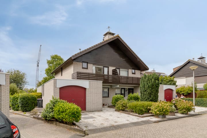 Photo of property Nijlstraat 4, Spijkenisse