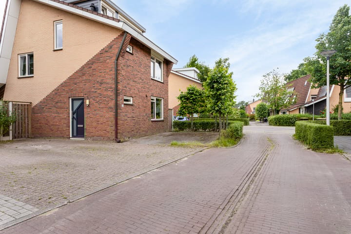 Nijmansbos 63 in Enschede photo
