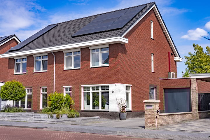 Nijreesweg 34 in Almelo foto