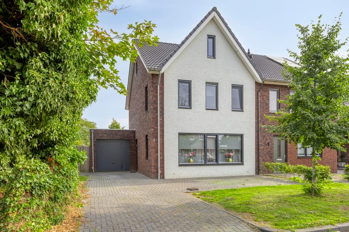 Nijreesweg 4 in Almelo