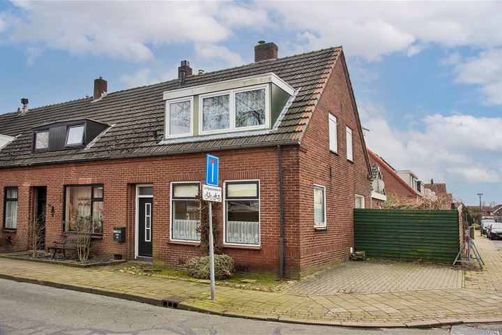 Nijverheidsstraat 12 in Borne