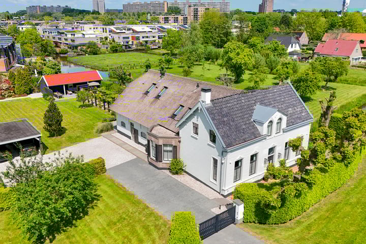 Nijverheidstraat 297 in Capelle aan den IJssel foto