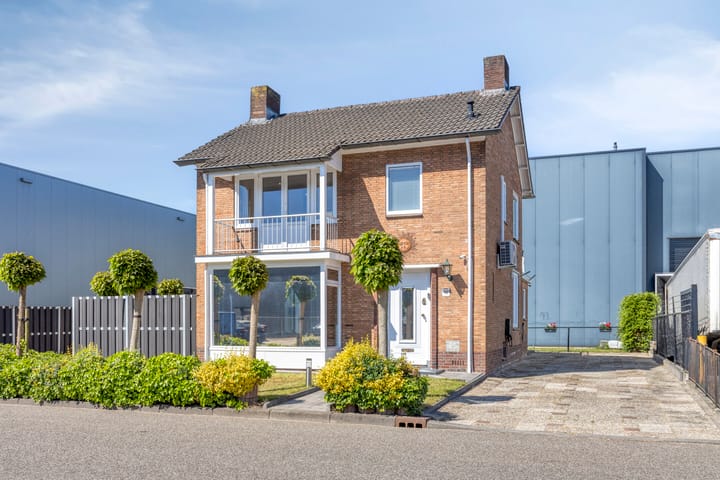Nijverheidsweg 10 in Ulft