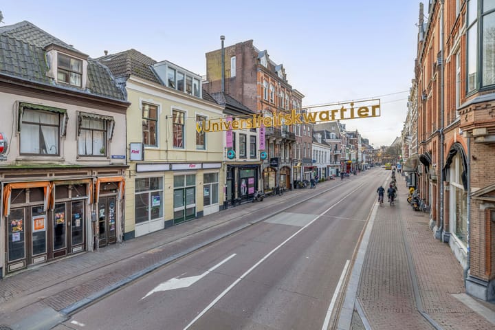 Nobeldwarsstraat 10B in Utrecht photo