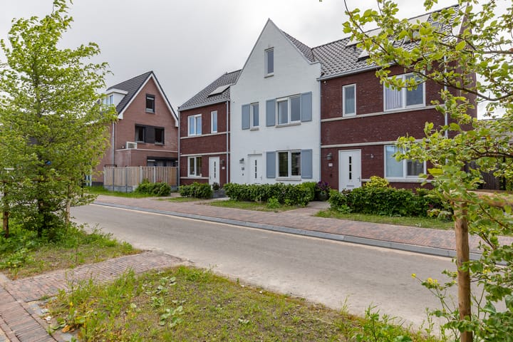 Nobellaan 100 in Almere